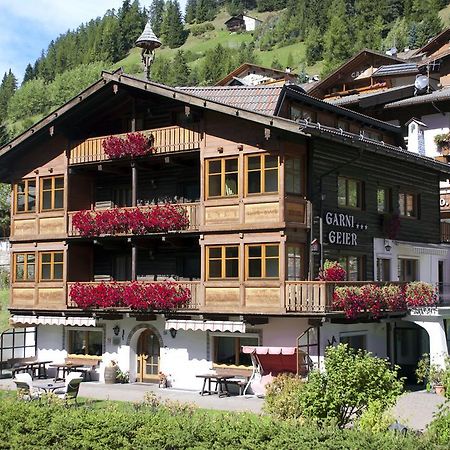 Garni Hotel Geier Santa Cristina Val Gardena Exterior photo